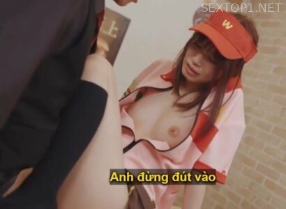 Cô nàng chỉ cho bạn trai sờ nhẹ nhưng đi làm thêm bị gã quản lý chơi tới bến luôn